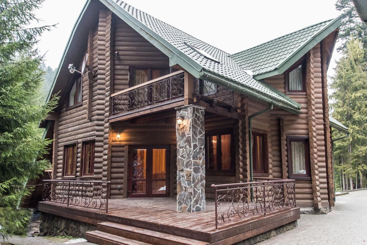 Лісовий Маєток Slawske Exterior foto
